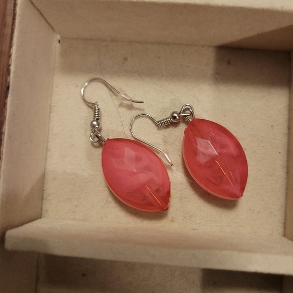Earrings - Picture 1 of 1